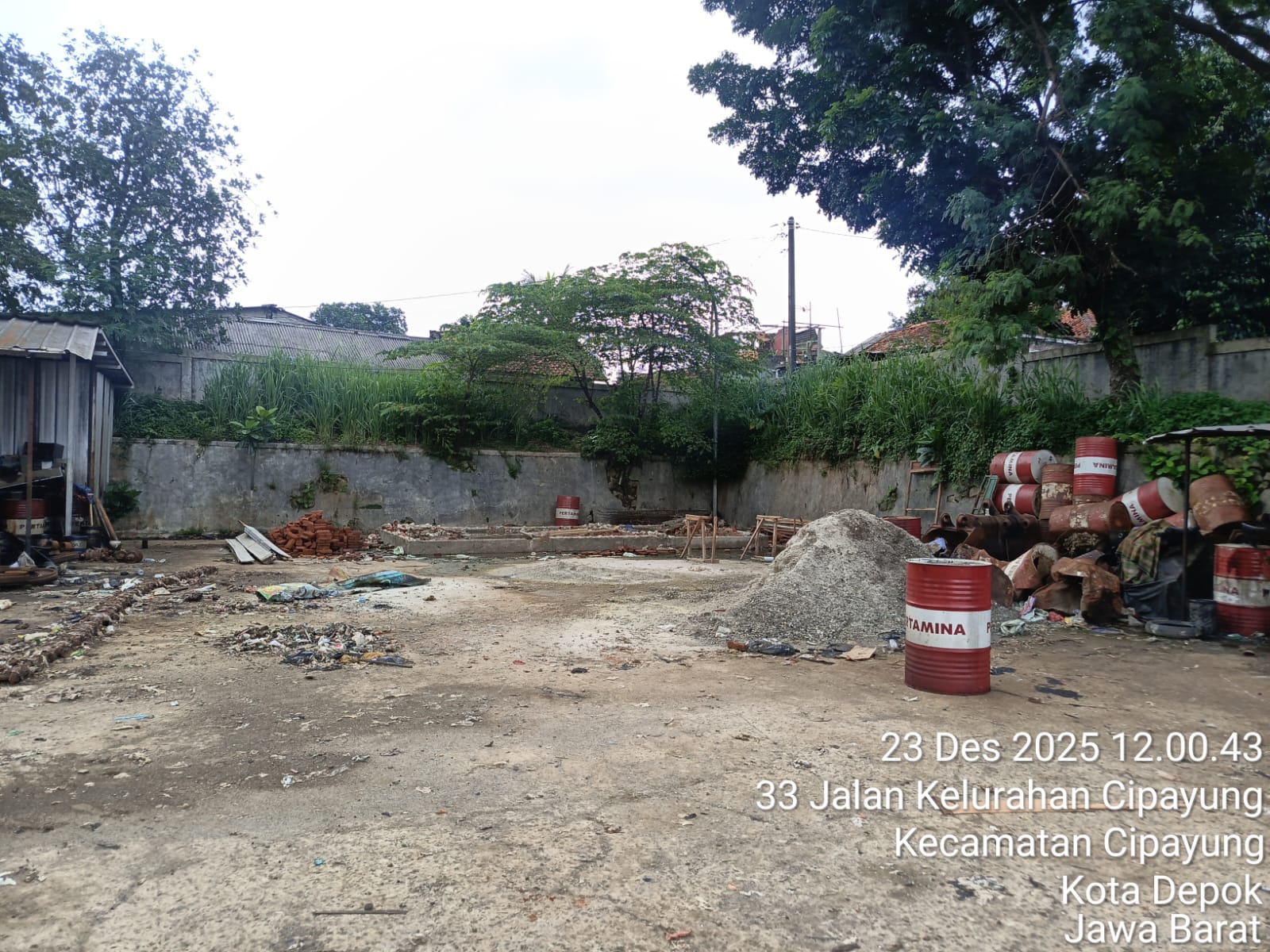 “Rugikan Pihak Ketiga” Anggaran Proyek Di TPA Cipayung Dianulir, Dan Bangunan Di Robohkan Rata Dengan Tanah